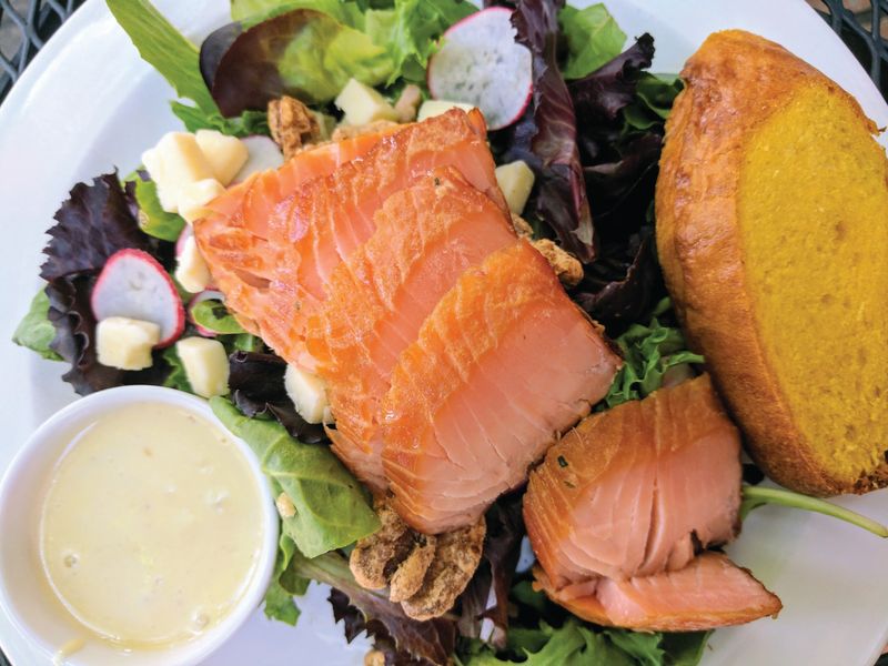 10 Benefits of Eating Seafood